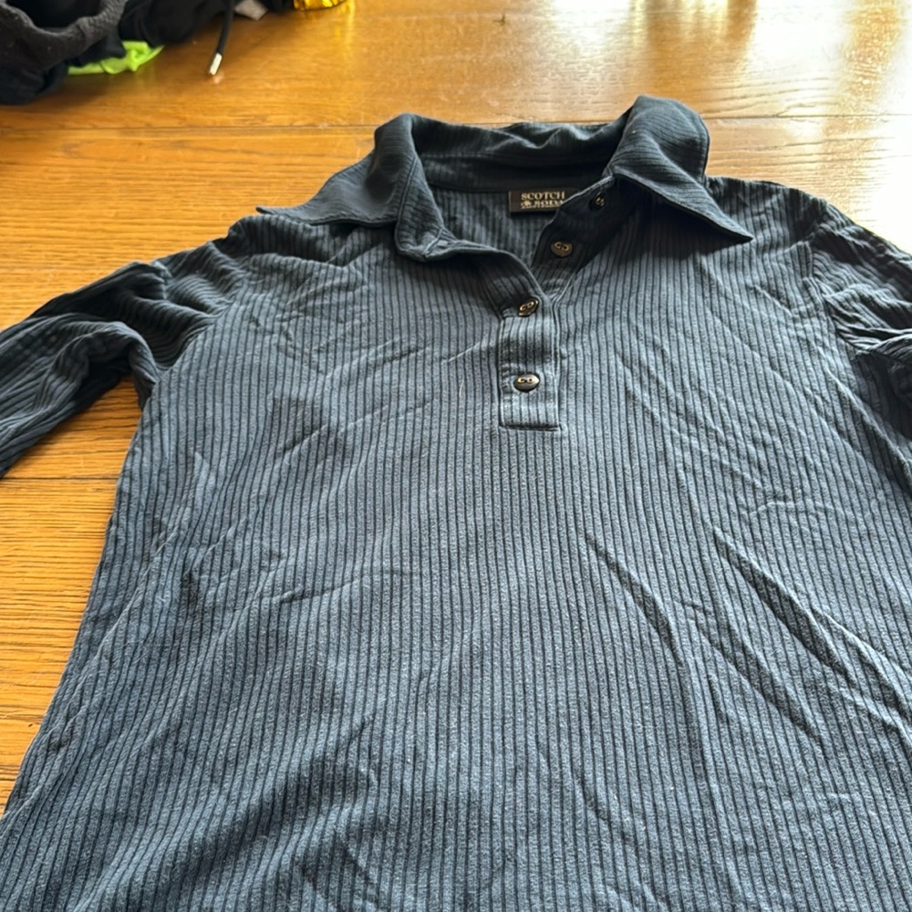 Long sleeve top
